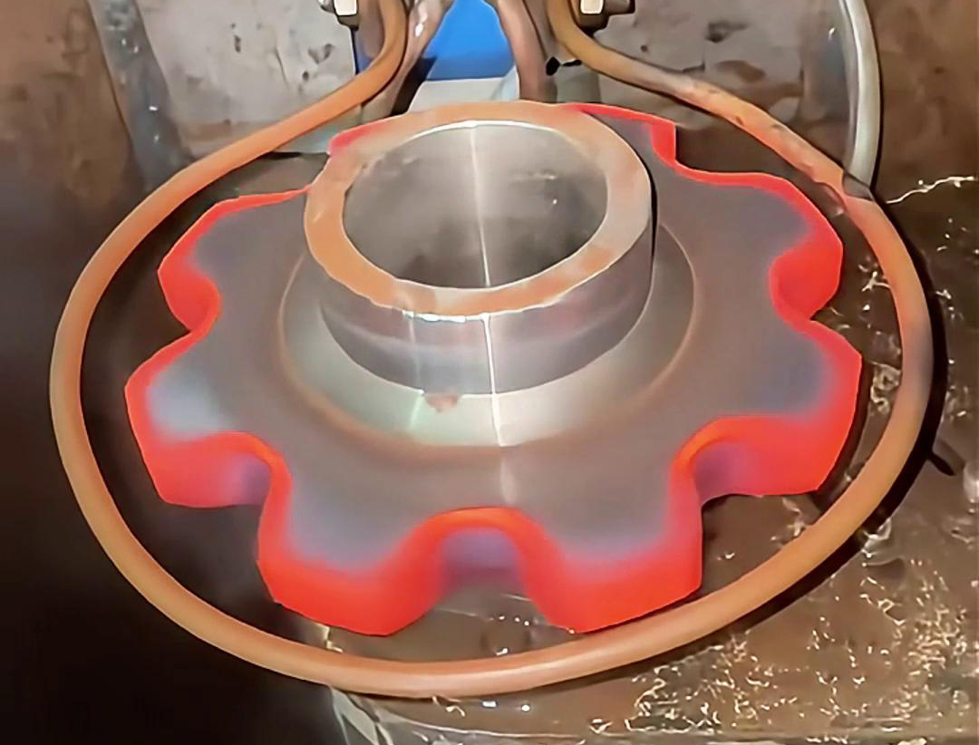 齒輪自動(dòng)化高頻淬火機(jī)床廣泛應(yīng)用于各種齒輪、鏈輪、軸類等零件的淬火處理