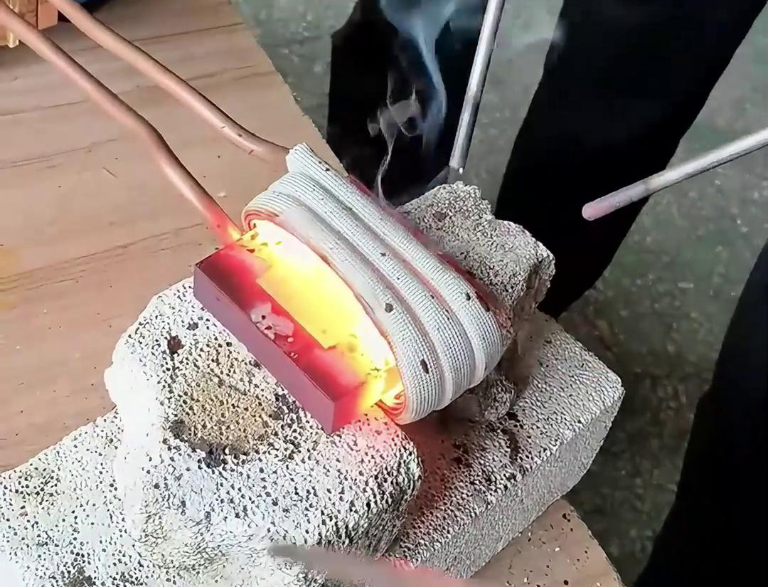 高頻焊機(jī)可以適用于各種金屬材料的焊接，包括鎢鋼合金等難焊材料